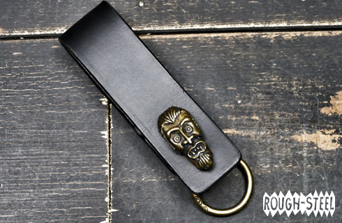 Dracula leather strap key holder