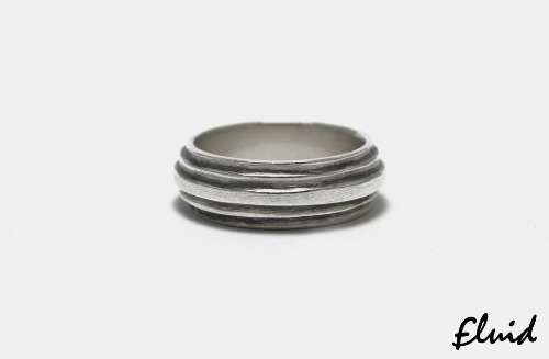 fluid stair band ring