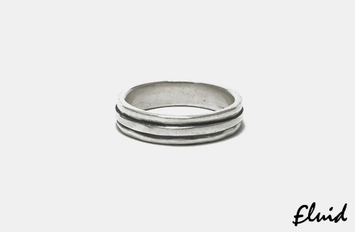 [fluid] one tuck ring