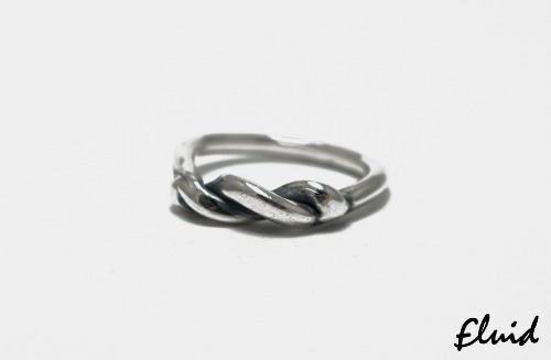 fluid knot ring 003